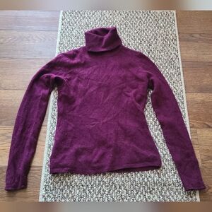 Adrienne Vittadini Cashmere Burgundy Turtleneck Sweater Small